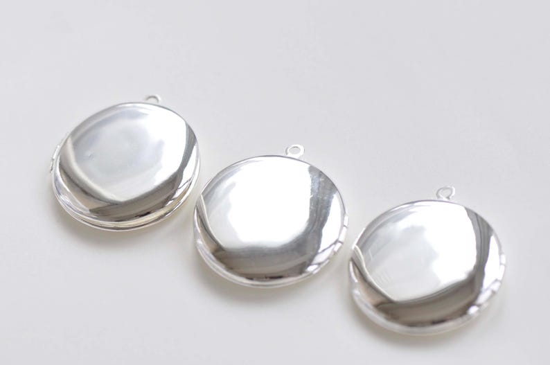 Shiny Silver Blank Locket Round Photo Lockets 20mm/32mm Set of 4 pcs