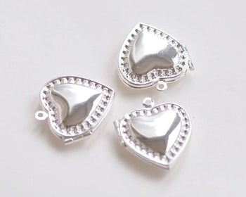 4 pcs of Shiny Silver Brass Heart Photo Locket Pendants 20mm